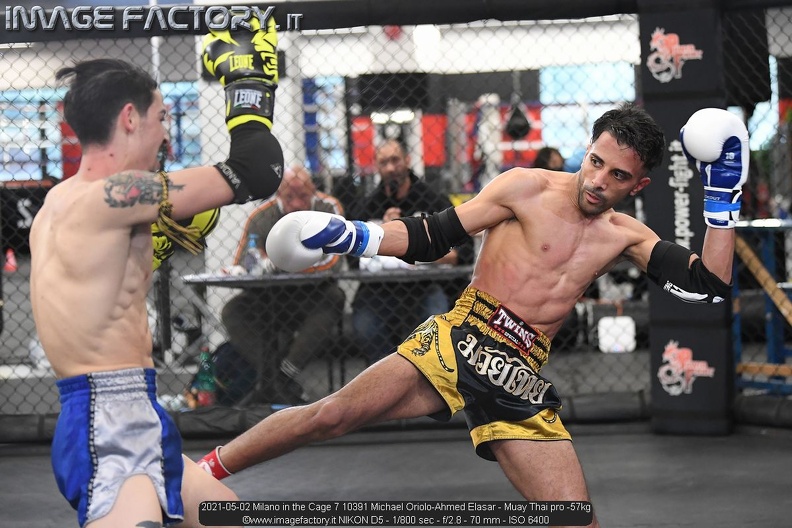 2021-05-02 Milano in the Cage 7 10391 Michael Oriolo-Ahmed Elasar - Muay Thai pro -57kg.jpg